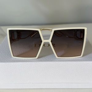 Christian Dior 30MONTAIGNE SU oversized ivory square sunglasses